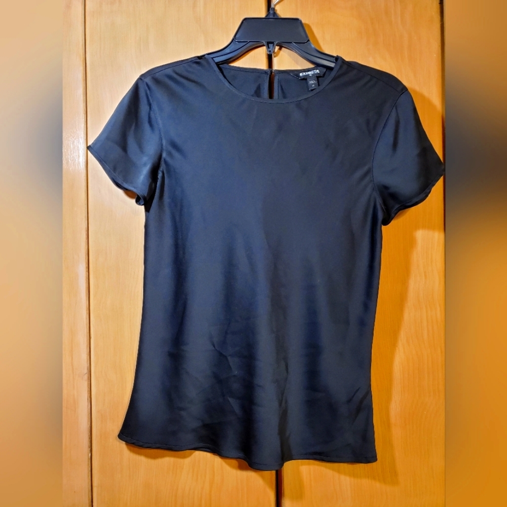 Womens Express, Black, polyester, work T-Shirt. Size xs.